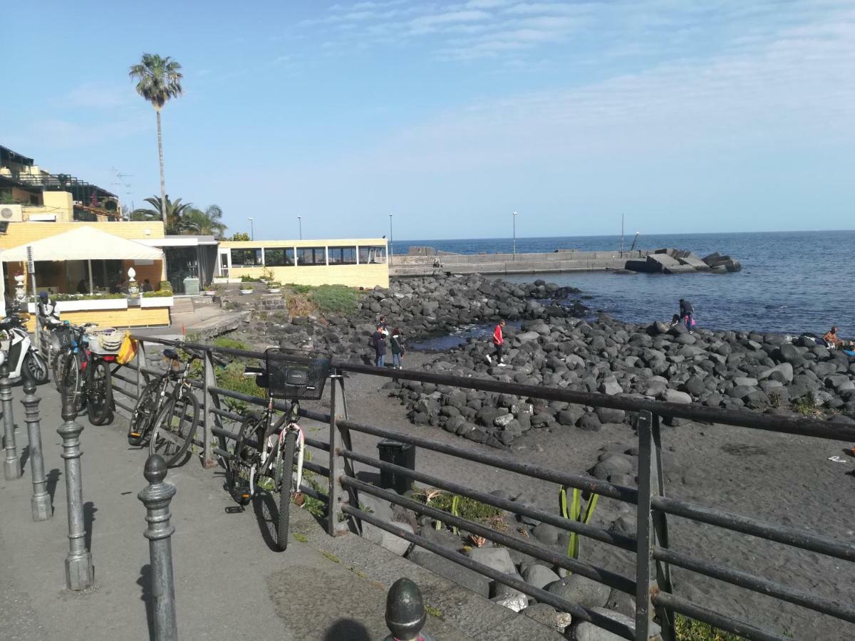 Appartamento Sabbia Dell' Etna Catania Exterior photo